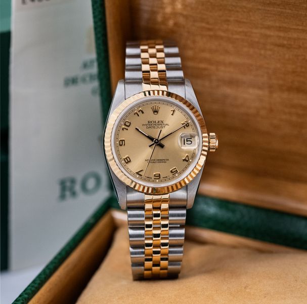 Rolex Mid-Size Datejust 68273